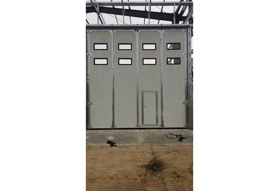 輕型折疊門