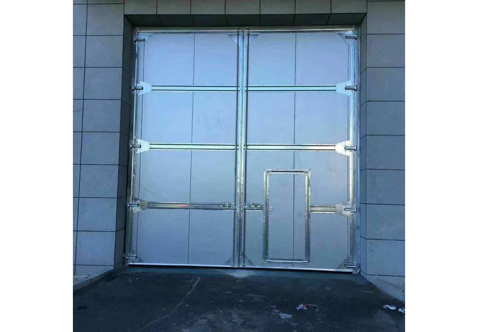 輕型平開密閉門